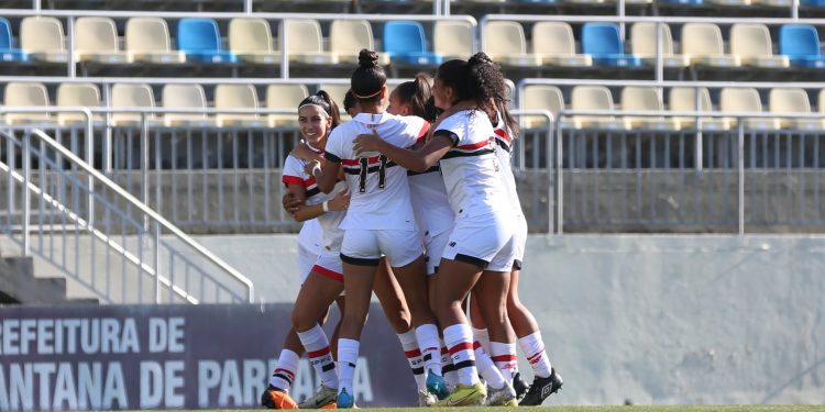 São Paulo F.C. – Base feminina goleia em estreia no Paulista Sub-20