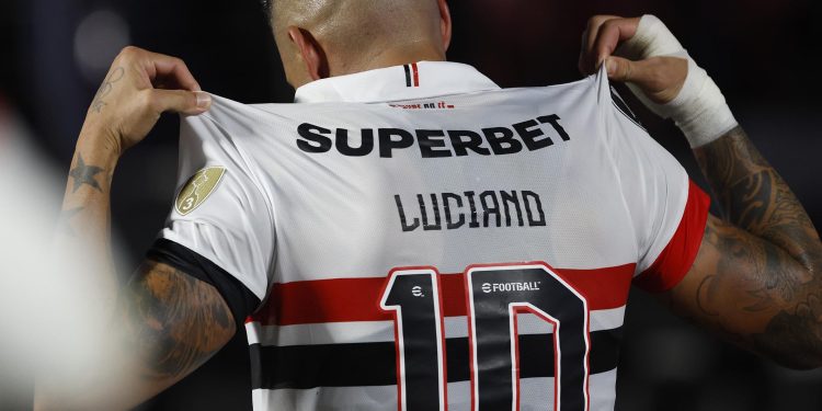 São Paulo F.C. – Luciano enaltece vitória e comemora liderança do grupo 