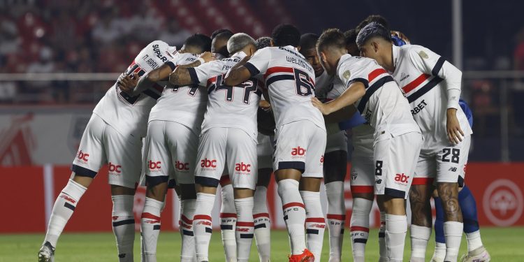 São Paulo F.C. – No MorumBIS, São Paulo empata sem gols com o Barcelona-EQU, na CONMEBOL Libertadores 