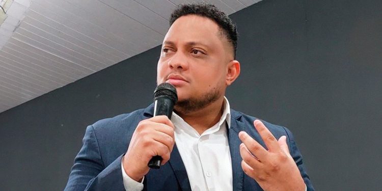 Bispo Thiago Rocha será entrevistado nesta sexta-feira, 31, no Cast Folha Nobre