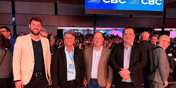 Deputado estadual Pedro Fernandes participa do 15º Congresso Brasileiro do Cooperativismo em Brasília