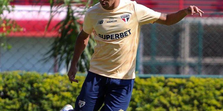 São Paulo F.C. – Tricolor finaliza preparação para a estreia na Copa do Brasil São Paulo F.C. – Tricolor finaliza preparação para a estreia na Copa do Brasil