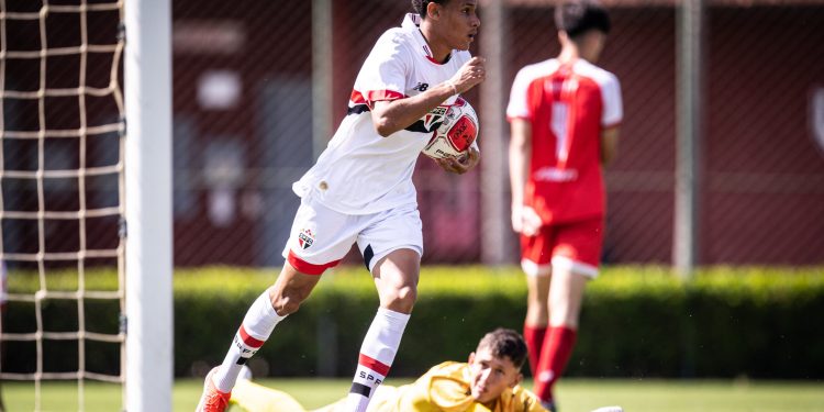 São Paulo F.C. – Em Cotia, Sub-15 e Sub-17 goleiam pelo Paulista 