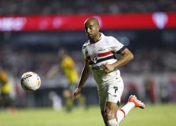 São Paulo F.C. – Lucas elogia comissão técnica e valoriza tempo para treinar