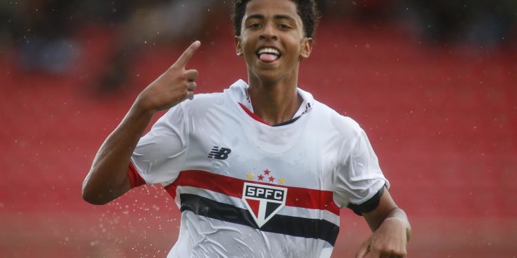 São Paulo F.C. – Sub-15 e Sub-17 goleiam e avançam em primeiro no Paulista 