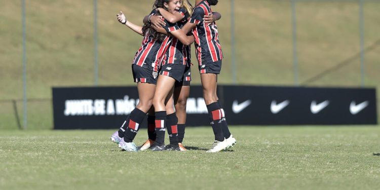 São Paulo F.C. – Feminino sub-15 vence e abre vantagem nas quartas do estadual