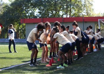 São Paulo F.C. – Psicóloga realiza atividade com o elenco feminino