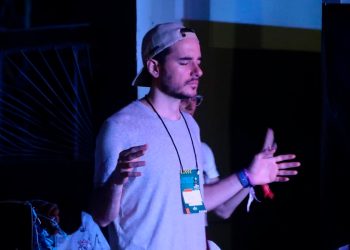 Filipe Rozique será entrevistado nesta segunda-feira, 17, no Cast Folha Nobre