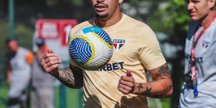 São Paulo F.C. – Tricolor pronto para o Majestoso! São Paulo F.C. – Tricolor pronto para o Majestoso!