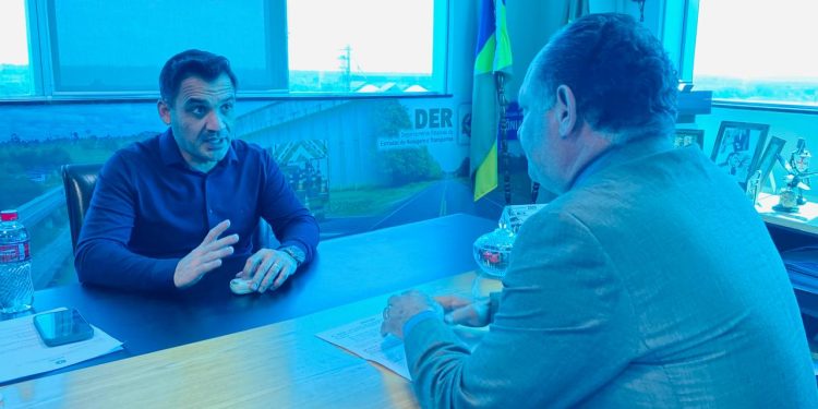 Deputado Pedro Fernandes anuncia liberação de R$ 4 milhões para pavimentação em Cujubim Deputado Pedro Fernandes anuncia liberação de R$ 4 milhões para pavimentação em Cujubim