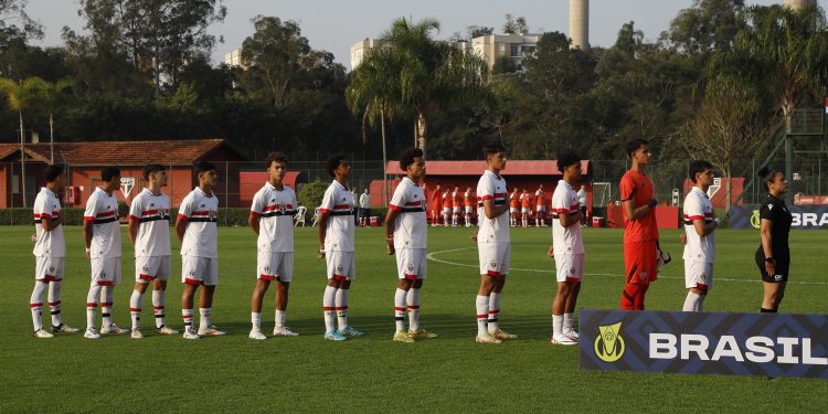 São Paulo F.C. – Em Cotia, Sub-17 enfrenta o RB Bragantino pelo Brasileiro São Paulo F.C. – Em Cotia, Sub-17 enfrenta o RB Bragantino pelo Brasileiro