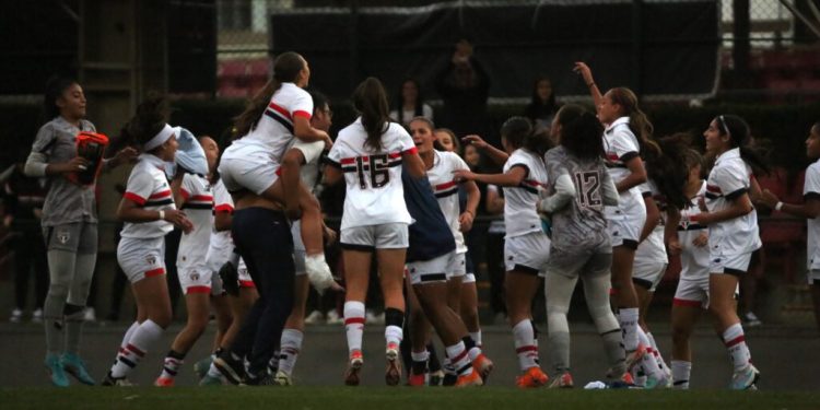 São Paulo F.C. – Finalista, feminino sub-15 superou recordes para chegar à final São Paulo F.C. – Finalista, feminino sub-15 superou recordes para chegar à final