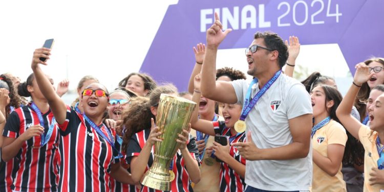 São Paulo F.C. – São Paulo vence o Corinthians e é campeão do Paulista Feminino Sub-15