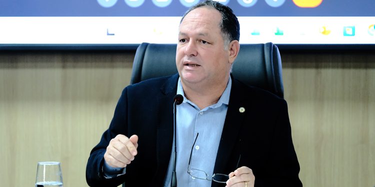Deputado Pedro Fernandes destina R$ 100 mil para aquisição de tubos PEAD em Vale do Paraíso Deputado Pedro Fernandes destina R$ 100 mil para aquisição de tubos PEAD em Vale do Paraíso