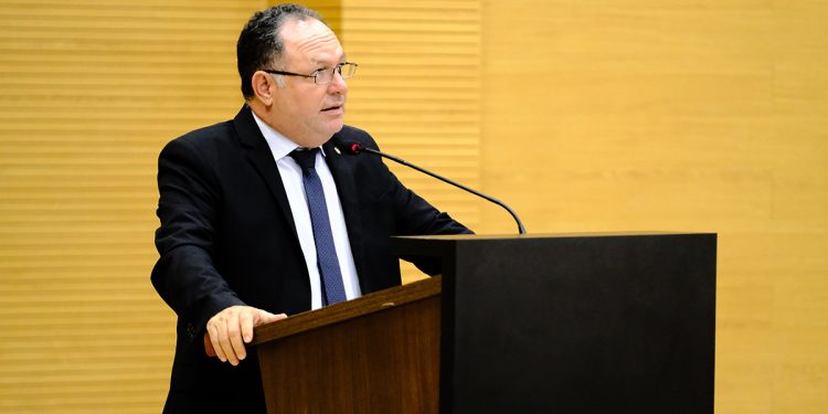 Deputado Pedro Fernandes destina recursos para aquisição de aparelho de ultrassonografia em Alto Paraíso Deputado Pedro Fernandes destina recursos para aquisição de aparelho de ultrassonografia em Alto Paraíso