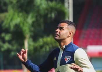 São Paulo F.C. – Elenco treina para encarar o Red Bull Bragantino