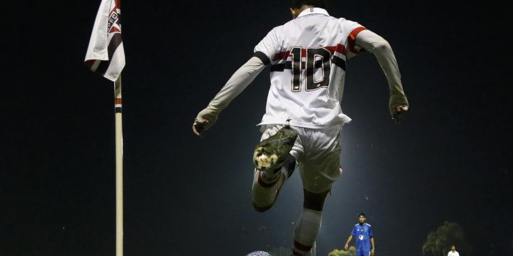 São Paulo F.C. – Em Cotia, São Paulo enfrenta o Fluminense pelo Brasileiro Sub-17