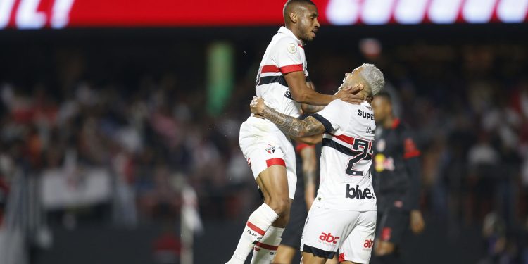 São Paulo F.C. – No MorumBIS, São Paulo vence o Red Bull Bragantino, pelo Brasileirão São Paulo F.C. – No MorumBIS, São Paulo vence o Red Bull Bragantino, pelo Brasileirão