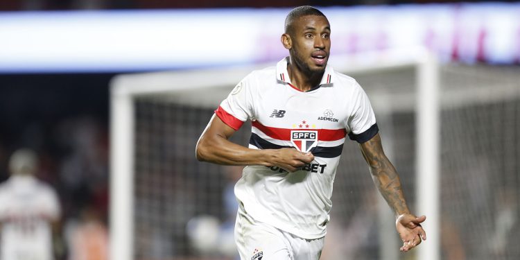 São Paulo F.C. – André Silva e Luiz Gustavo valorizam triunfo em casa e projetam a sequência do campeonato São Paulo F.C. – André Silva e Luiz Gustavo valorizam triunfo em casa e projetam a sequência do campeonato