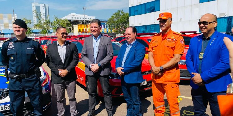 Deputado Pedro Fernandes participa de solenidade de entrega de viaturas para segurança pública em Rondônia
