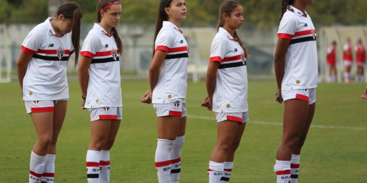 São Paulo F.C. – Em busca de classificação, base feminina recebe o Ceará no Brasileiro Sub-17 São Paulo F.C. – Em busca de classificação, base feminina recebe o Ceará no Brasileiro Sub-17