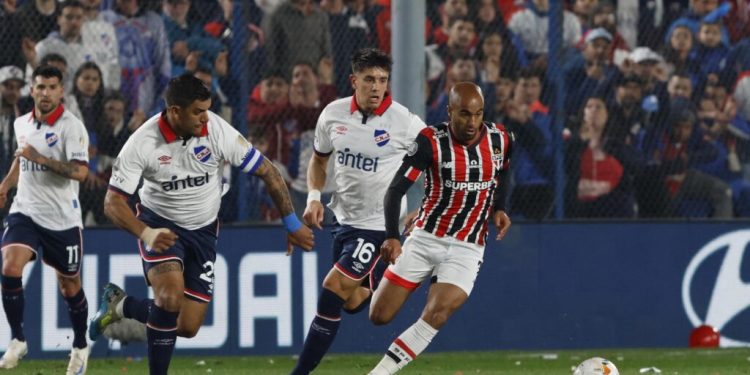 São Paulo F.C. – Lucas avalia empate em Montevidéu e projeta volta no MorumBIS