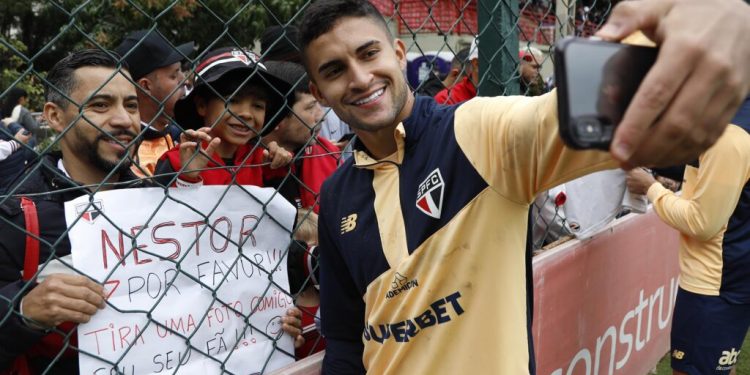 São Paulo F.C. – Na véspera do Dia dos Pais, Tricolor recebe centenas de crianças