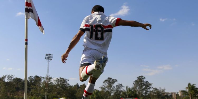 São Paulo F.C. – Em Cotia, São Paulo tem Choque-Rei pelo Brasileiro Sub-17 São Paulo F.C. – Em Cotia, São Paulo tem Choque-Rei pelo Brasileiro Sub-17