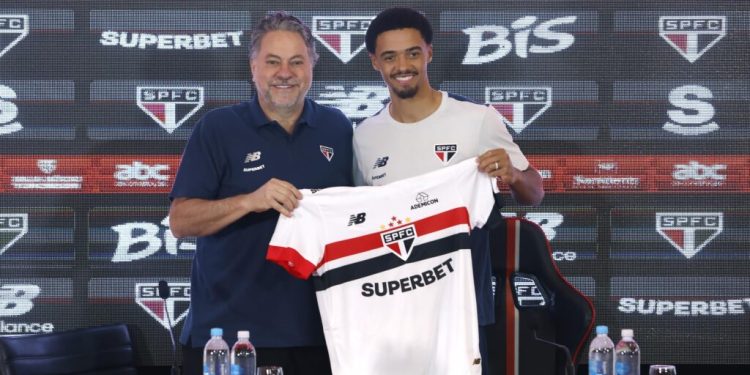 São Paulo F.C. – Jamal Lewis: “Estou muito orgulhoso de representar um time tão grande no Brasil e no futebol mundial”