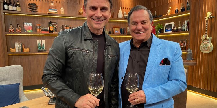 Companhia Certa, apresentado por Ronnie Von, recebe o ator Murilo Rosa Companhia Certa, apresentado por Ronnie Von, recebe o ator Murilo Rosa