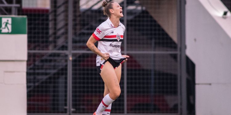 São Paulo F.C. – São Paulo vence a Ferroviária nos pênaltis e está na final do Brasileirão Feminino São Paulo F.C. – São Paulo vence a Ferroviária nos pênaltis e está na final do Brasileirão Feminino