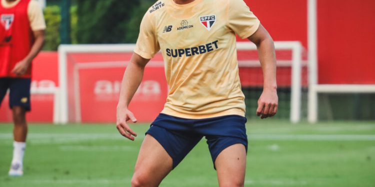São Paulo F.C. – Jamal Lewis realiza primeiro treino no Tricolor