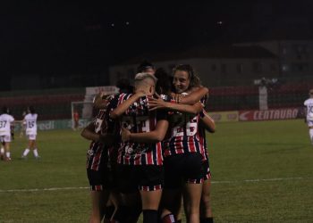 São Paulo F.C. – São Paulo vence Santos por 2 a 0 e se aproxima de classificação no Paulista