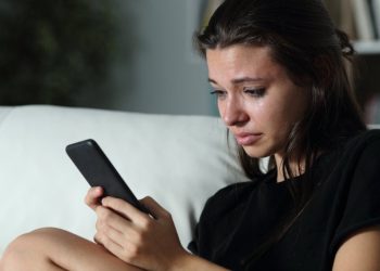 Escritor e palestrante aborda relação das pessoas com tecnologia em seu novo livro