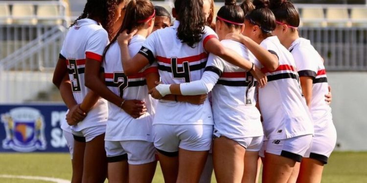 São Paulo F.C. – Base Feminina Sub-17 vence o jogo de ida pelas quartas de final do Paulista São Paulo F.C. – Base Feminina Sub-17 vence o jogo de ida pelas quartas de final do Paulista
