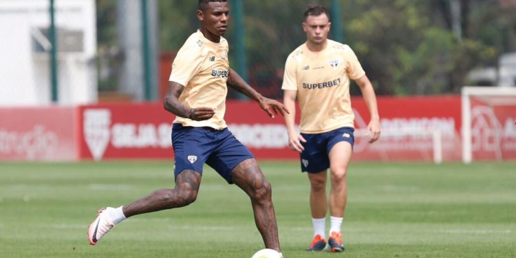 São Paulo F.C. – Zubeldía comanda trabalhos de olho em duelo com Atlético-MG São Paulo F.C. – Zubeldía comanda trabalhos de olho em duelo com Atlético-MG