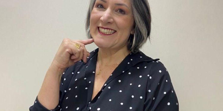 No Dia do Idoso, psicóloga e escritora fala sobre aposentadoria consciente e eficaz