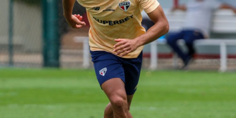 São Paulo F.C. – Elenco realiza penúltimo treino antes de enfrentar o Criciúma São Paulo F.C. – Elenco realiza penúltimo treino antes de enfrentar o Criciúma