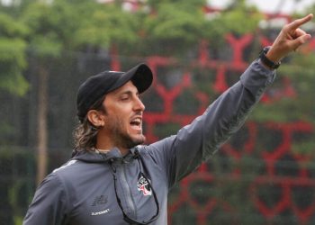 São Paulo F.C. – Sábado de chuva e trabalho no CT da Barra Funda
