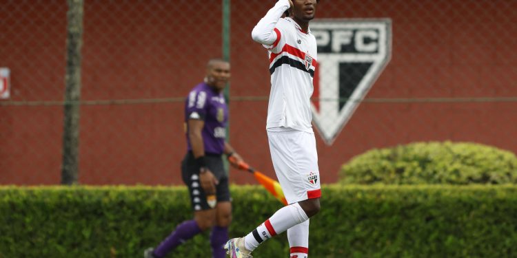 São Paulo F.C. – Sub-20 goleia e avança à semifinal do Campeonato Paulista São Paulo F.C. – Sub-20 goleia e avança à semifinal do Campeonato Paulista