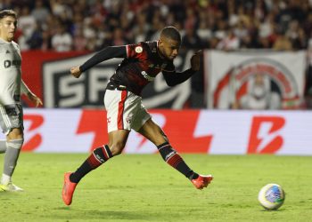 São Paulo F.C. – No MorumBIS, São Paulo empata com o Atlético-MG pelo Brasileirão