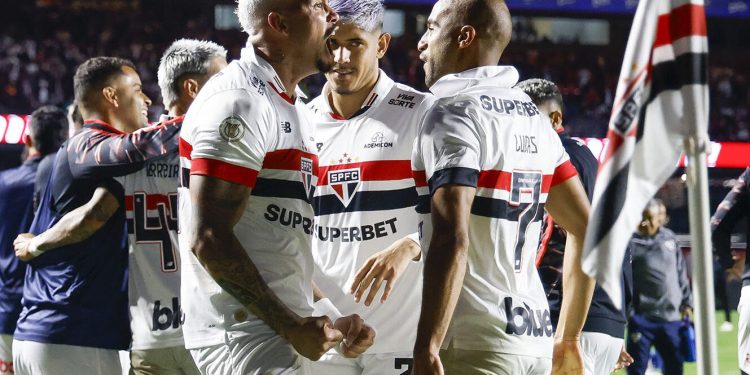 São Paulo F.C. – Lucas e Luciano: gols na casa dos dois dígitos no Brasileirão São Paulo F.C. – Lucas e Luciano: gols na casa dos dois dígitos no Brasileirão