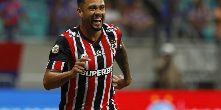 São Paulo F.C. – Fora de casa, Tricolor vence o Bahia no Brasileirão