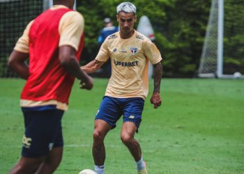 São Paulo F.C. – Sábado de ajustes no CT da Barra Funda