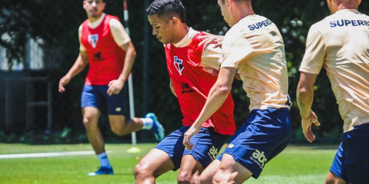 São Paulo F.C. – Tricolor finaliza preparação para o jogo com o Red Bull Bragantino São Paulo F.C. – Tricolor finaliza preparação para o jogo com o Red Bull Bragantino