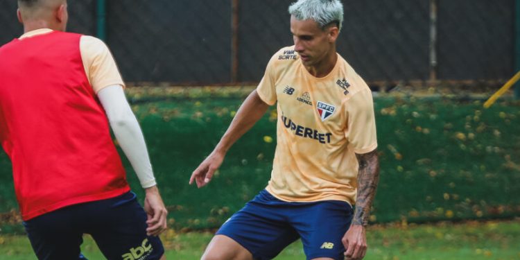 São Paulo F.C. – Sábado de treino no CT da Barra Funda