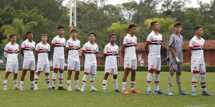 São Paulo F.C. – São Paulo é vice-campeão do Paulista Sub-13 São Paulo F.C. – São Paulo é vice-campeão do Paulista Sub-13