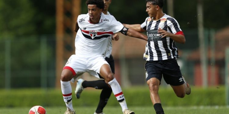 São Paulo F.C. – Sub-17 fica com o vice-campeonato Paulista São Paulo F.C. – Sub-17 fica com o vice-campeonato Paulista