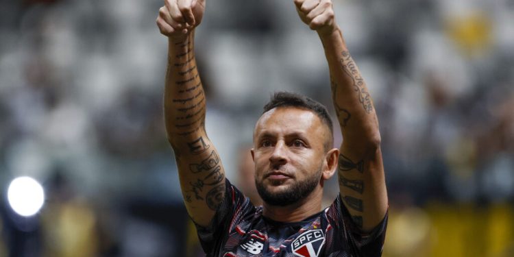 São Paulo F.C. – Rafinha se despede do Tricolor São Paulo F.C. – Rafinha se despede do Tricolor