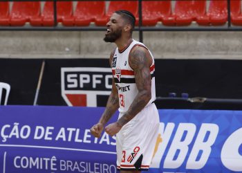 São Paulo F.C. – No MorumBIS, Basquete Tricolor vence Caxias pelo NBB São Paulo F.C. – No MorumBIS, Basquete Tricolor vence Caxias pelo NBB